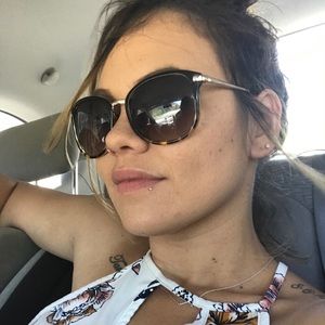 Meet your Posher, Chelcy